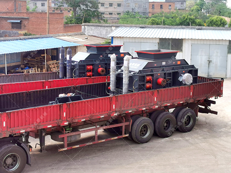 時產100噸和200噸的石灰石生產線，選擇的液壓對輥制砂機有何不同？